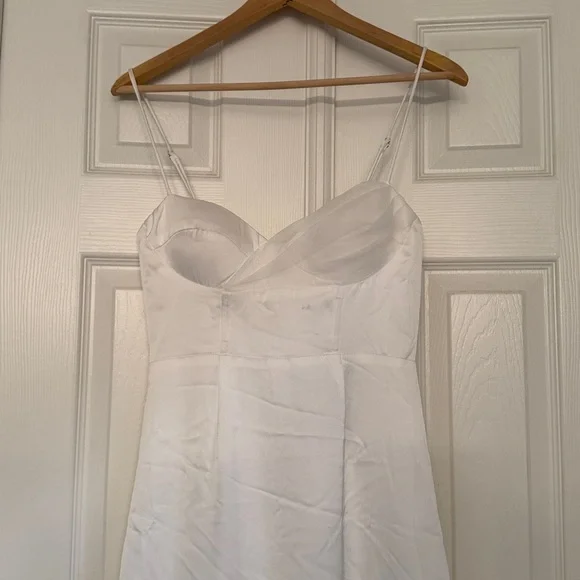 White satin midi dress with hem decoration - Picture 4 of 12